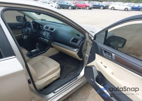 2015 Subaru Legacy 3.6R Limited z USA, uszkodzony, nr VIN 4S3BNEL66F3075977